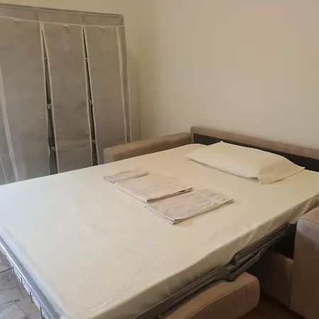 Mother House Homestay *