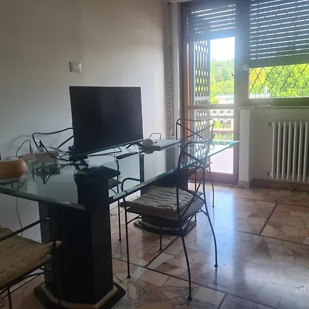 Homestay Mother House Rome